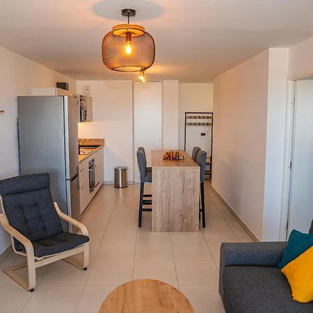 Thau Indigo 403 Apartamento